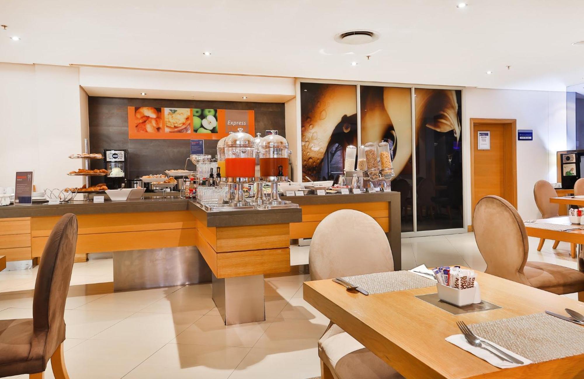 Holiday Inn Express Cape Town City Centre By Ihg Екстер'єр фото
